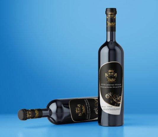 Free Matte Black Wine Bottle Mockup