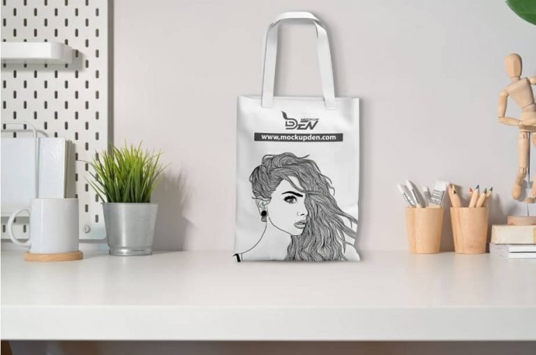 Free Sketch Print Canvas Bag Mockup