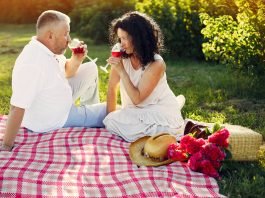 Free Picnic Blanket Mockup PSD Template