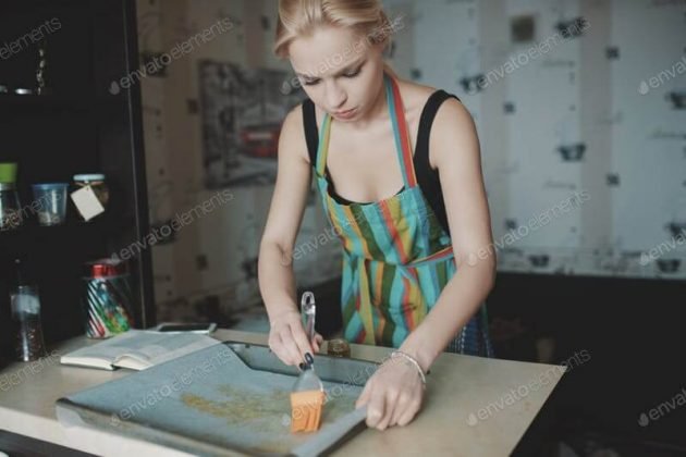 Download 40+ Free Apron Mockup | White, Person Wearing, Waist Apron