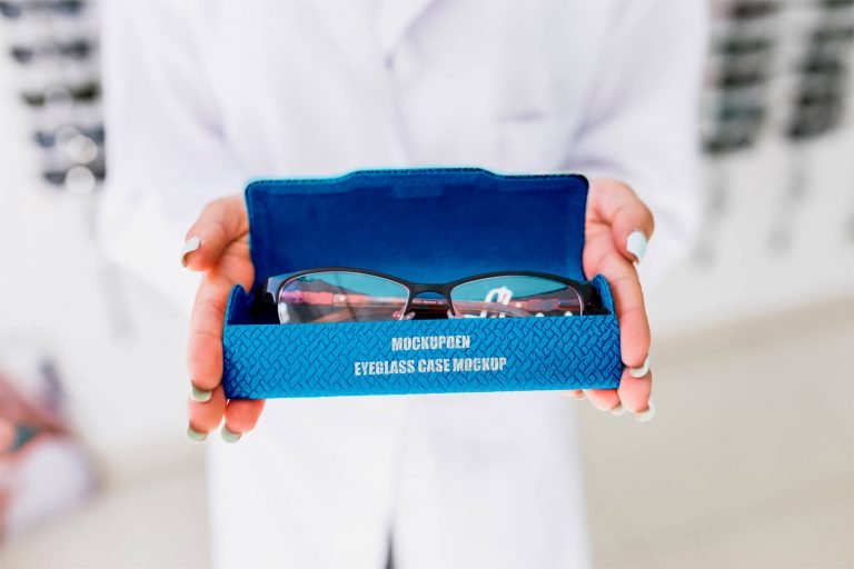 Free Eyeglass Case Mockup PSD Template