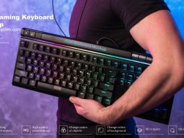 Free Gaming Keyboard Mockup PSD Template