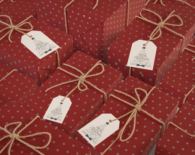 Same sized gifts wrapped in red paper Free Psd