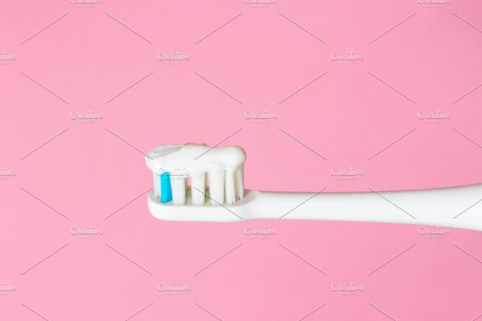 Download 12+ Cute Toothbrush Mockup PSD Templates - Mockup Den