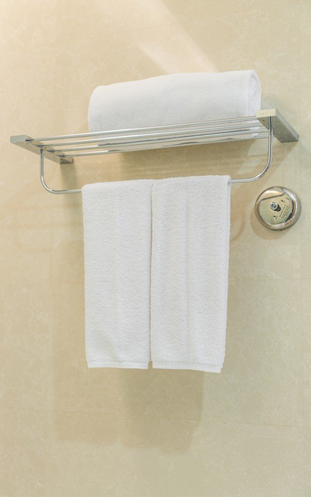 White Towel Set For Bathroom