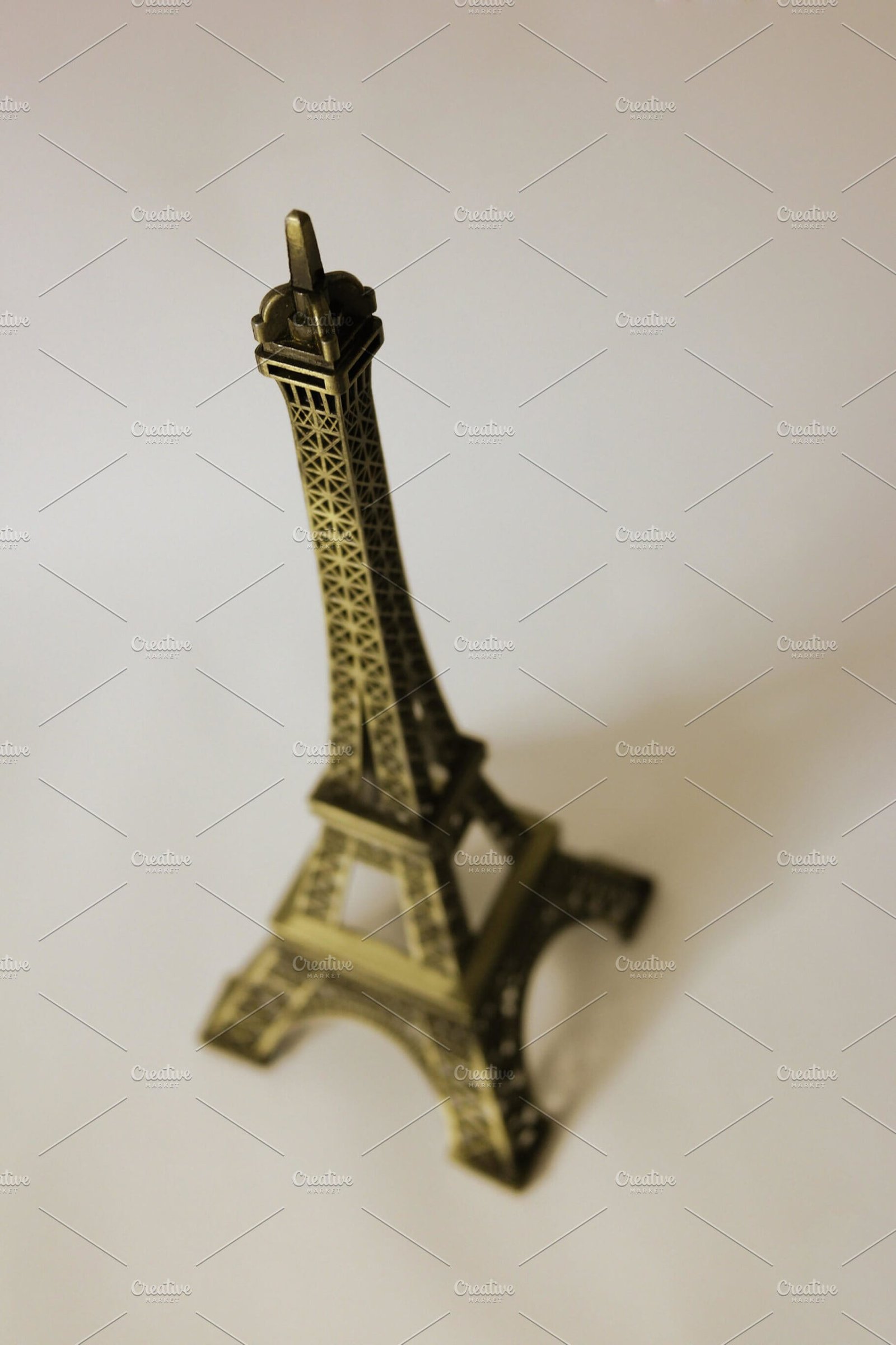 Eiffel Tower Showpiece Creative Design Idea