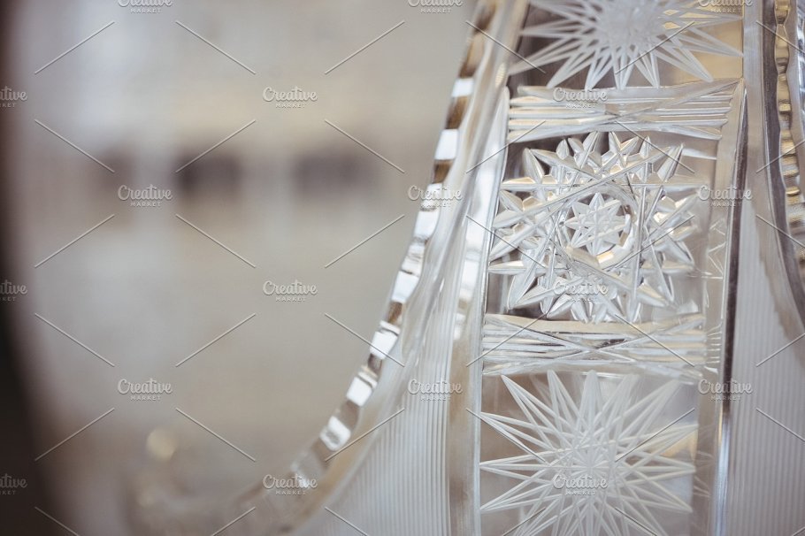 Elegant Glass Set Showpiece Creative Art