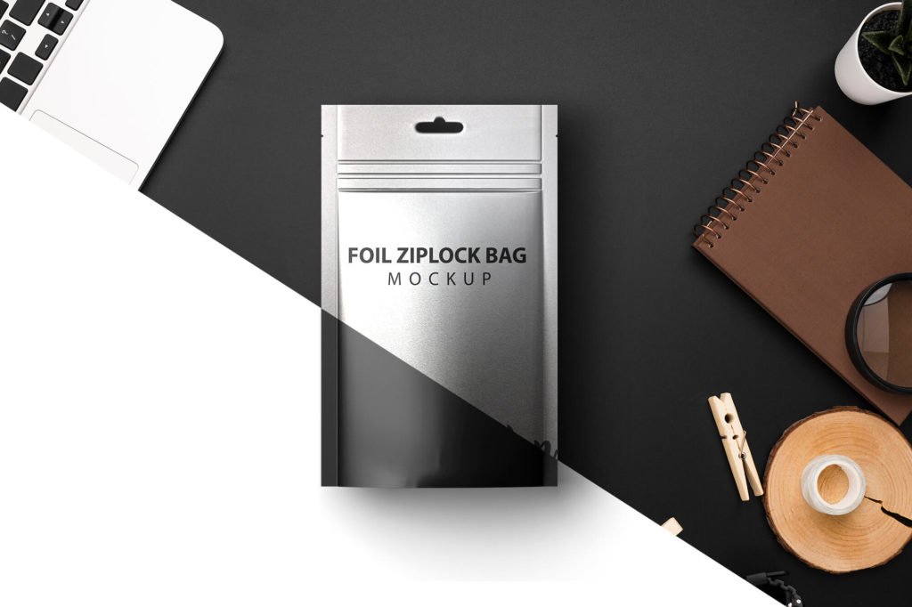 Editable Free Foil Ziplock Bag MOckup PSD Template