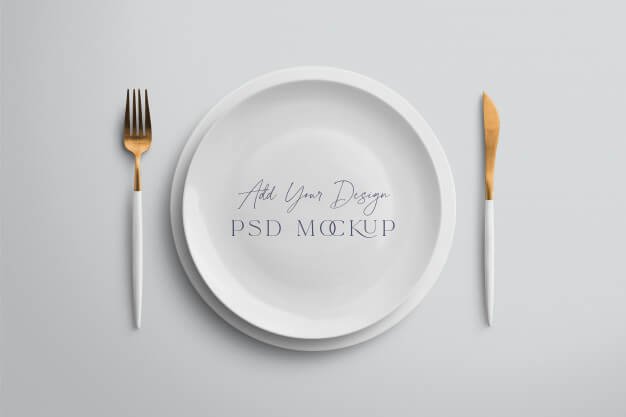 Plate mockup with fork and knife Premium Psd (1)