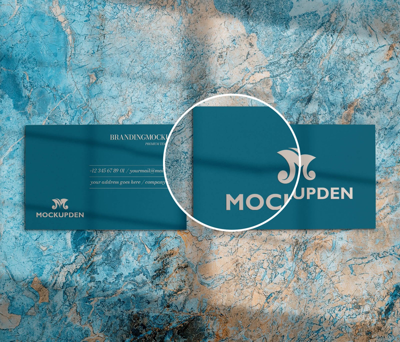 Close Up Of a Free Calling Card Mockup PSD Template