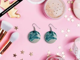 Free Earring Mockup PSD Template