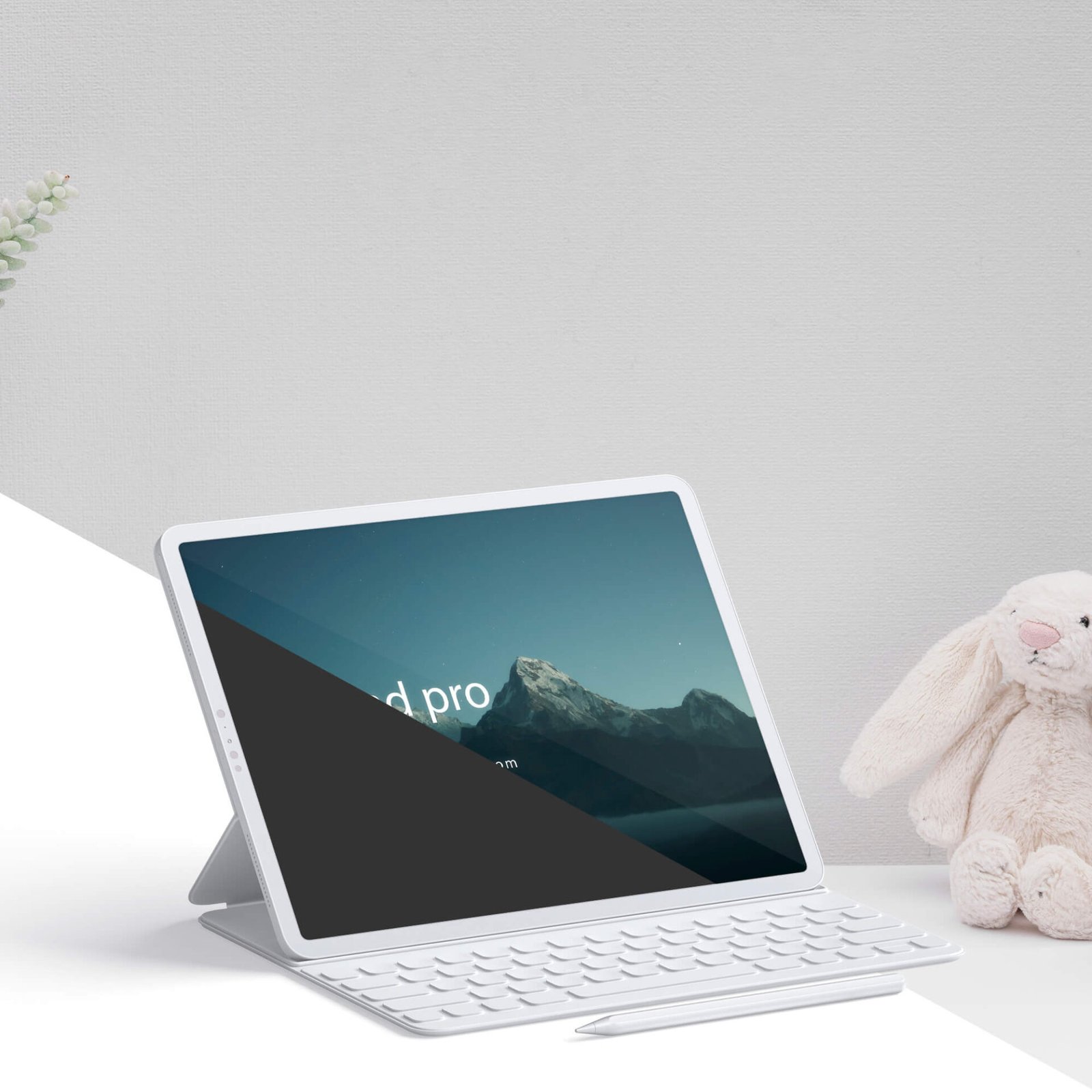 Free isometric iPad Pro Mockup PSD Template Mockup Den