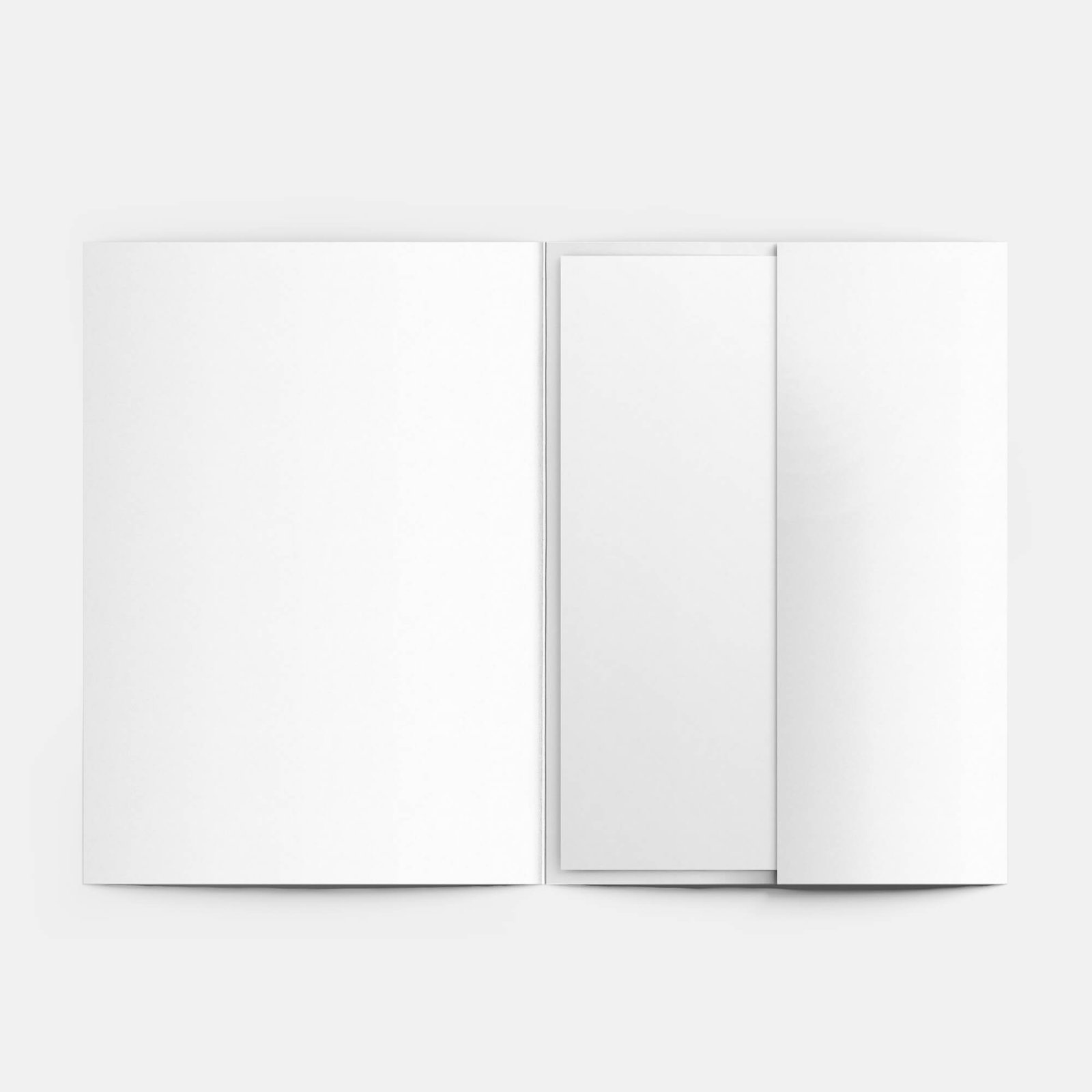 Blank Free Pocket Folder Mockup PSD Template