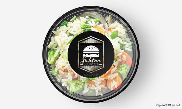 Salad box mockup with label on vegetable rice Premium Psd