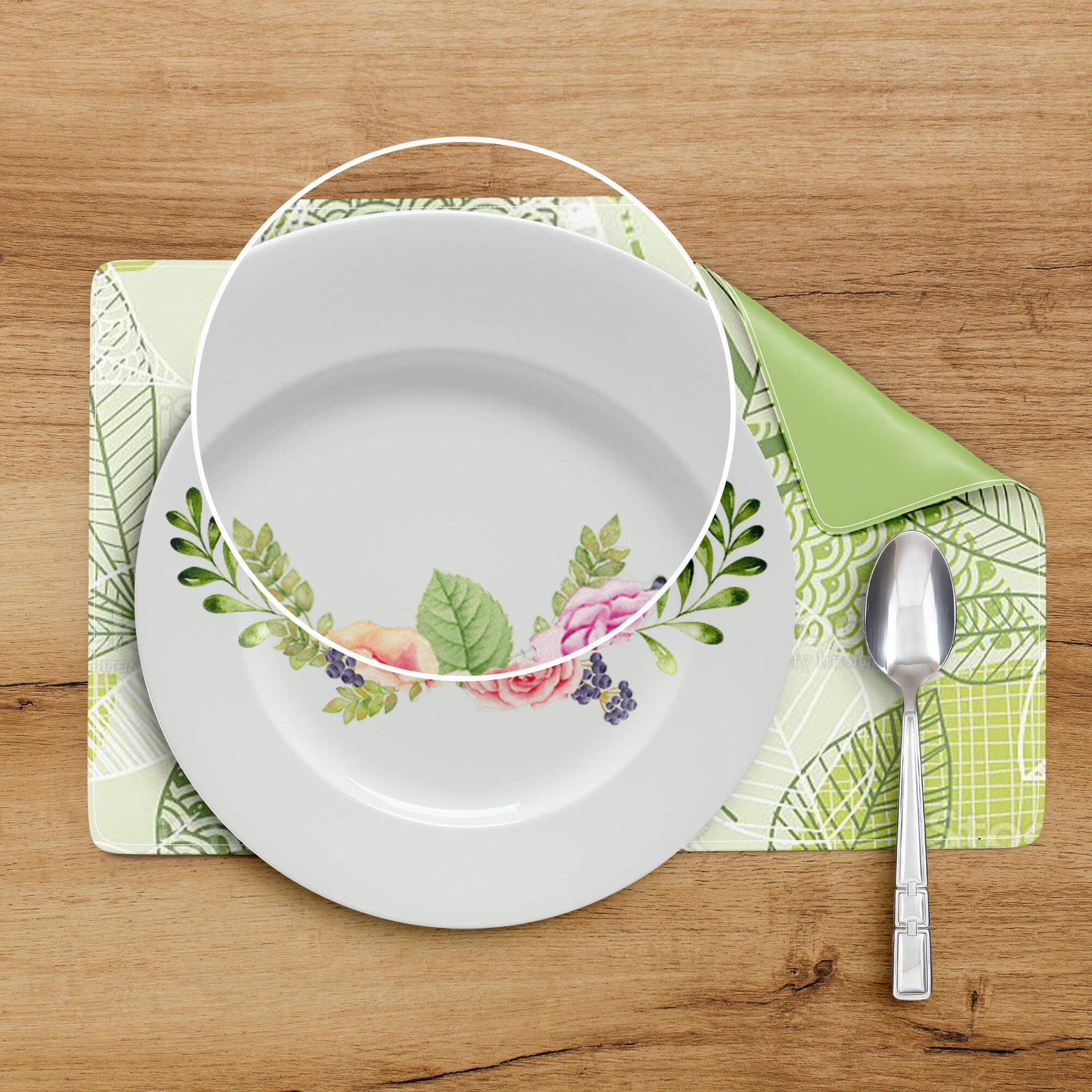 Close Up Of a Free Table Mat Mockup PSD Template