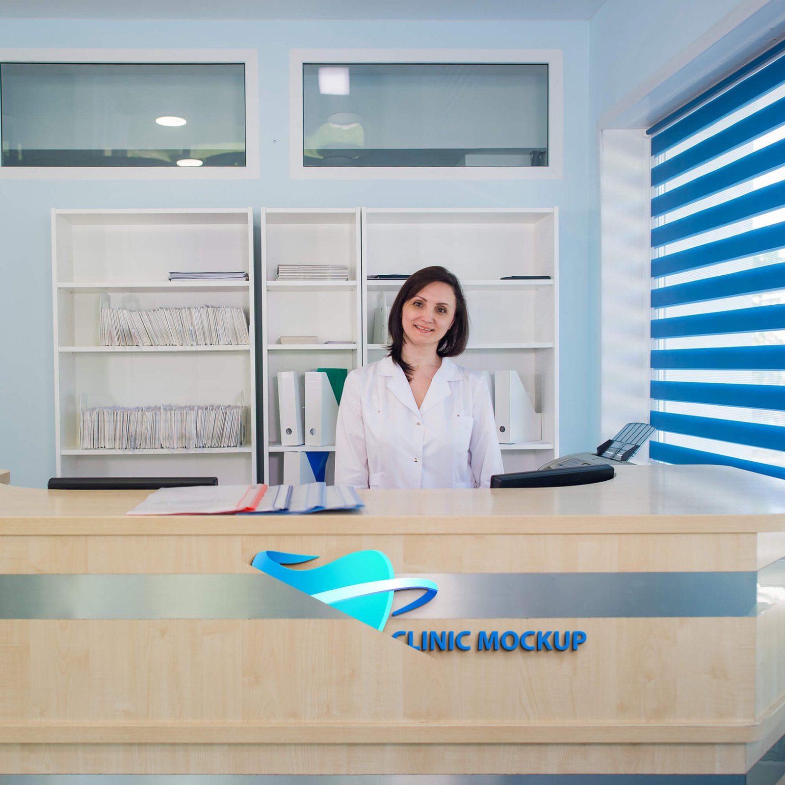 Free Clinic Mockup PSD Template Mockup Den