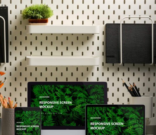 Free Responsive Screen Mockup PSD Template