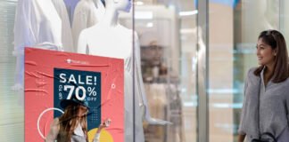 Free Clothing Store Mockup PSD Template