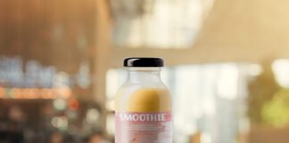 Free Smoothie Bottle Mockup PSD Template