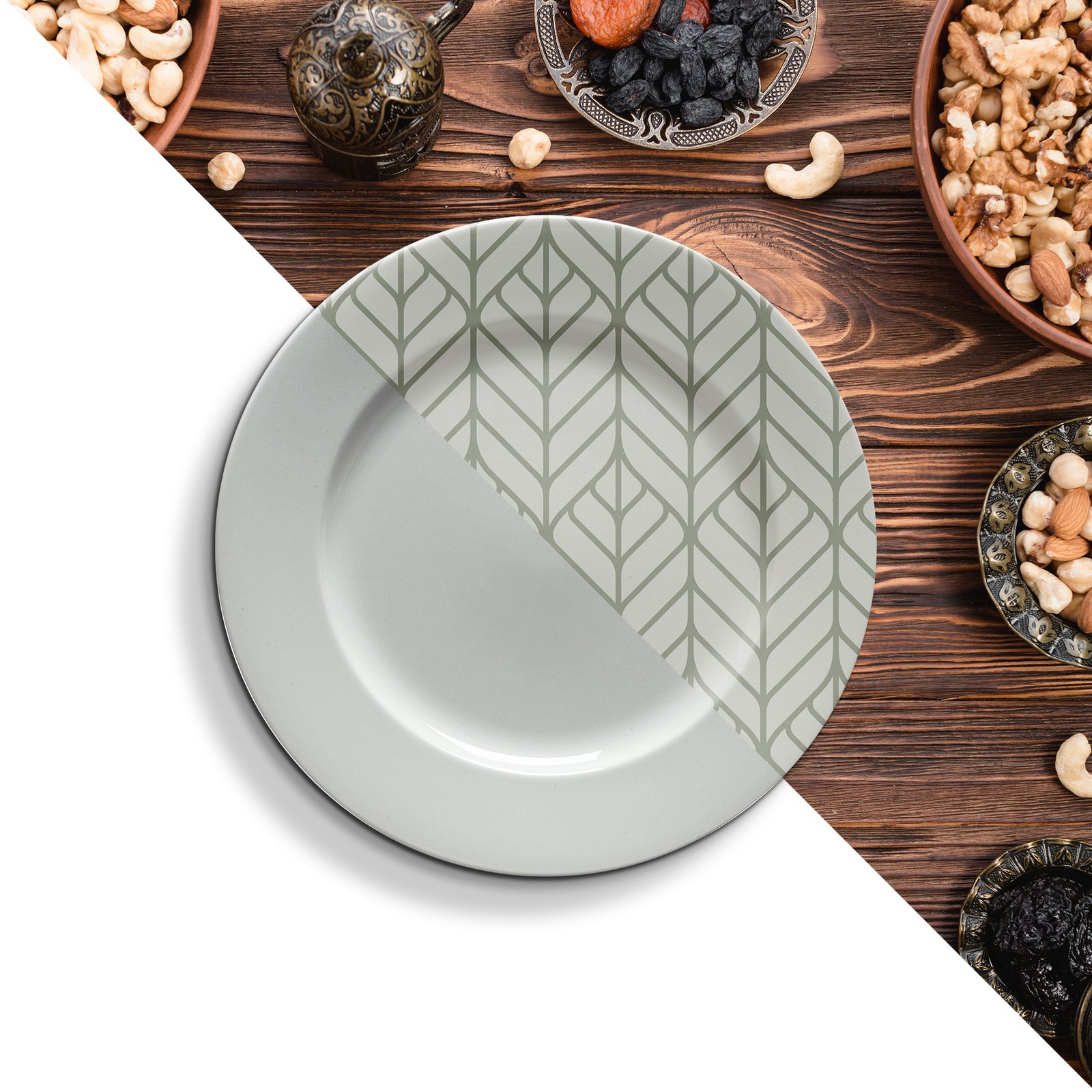 Editable Free Plate Mockup PSD Template