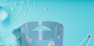 Free Ice Bucket Mockup PSD Template