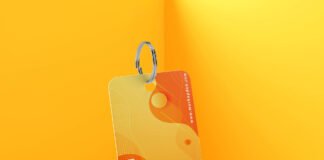 Free Rubber Keychain Mockup PSD Template