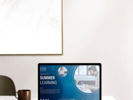 Free Banner Ad Mockup PSD Template
