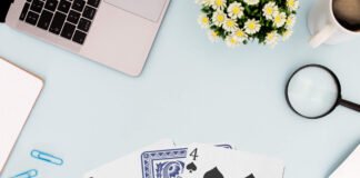 Free Card Deck Mockup PSD Template (1)