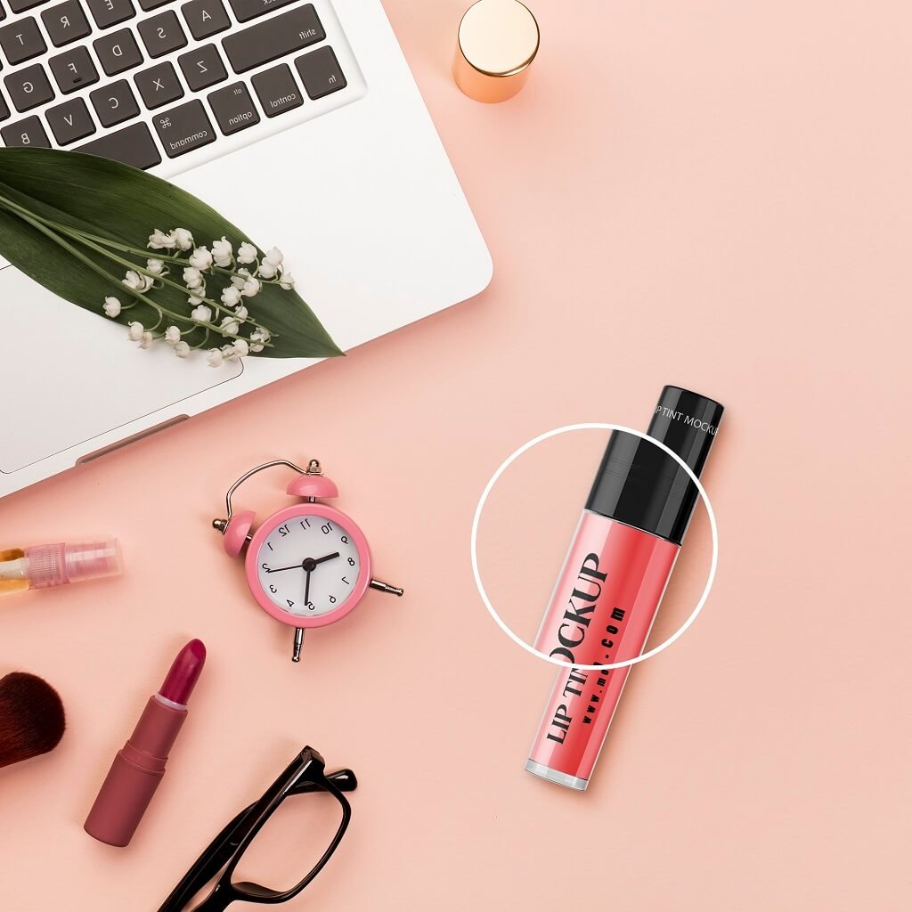 Close Up Of a Free Lip Tint Mockup PSD Template