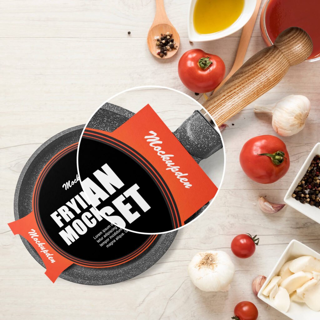 Close Up Of a Free Frying Pan Mockup Set PSD Template